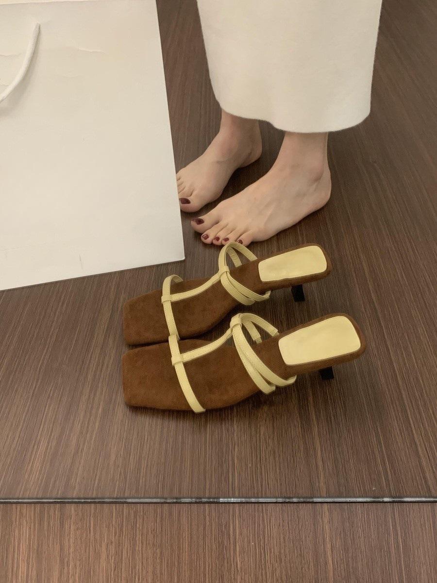 

Нишевые шлепанцы с открытым носком и квадратным носком, женская летняя обувь на высоком каблуке, красивые сандалии на тонком каблуке 39 жёлтый