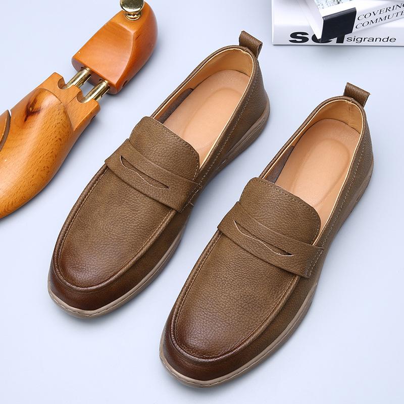 New Spring and Summer Men's Shoes One-pedal Leather Comfortable Breathable Men's Shoes Versatile Casual Doudou Shoes