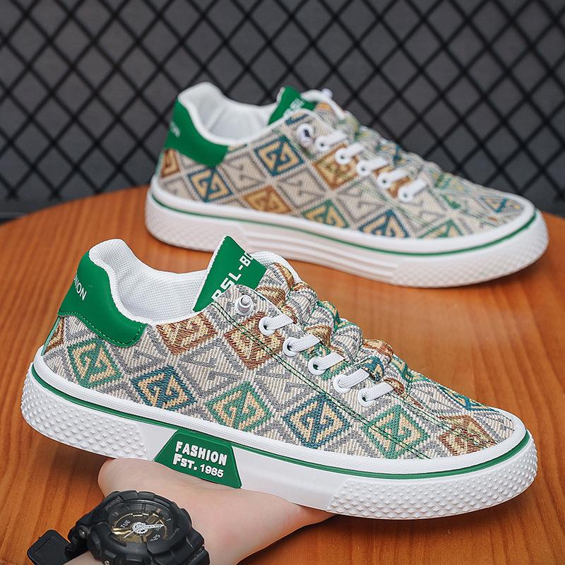 Popular Men's Shoes 2025 Summer New Board Shoes Men's Retro Printing Fashionable Breathable and Comfortable Board Shoes Soft-soled Casual Shoes