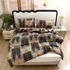 3pcs Polyester Printed Floral Soft Skin-Friendly Quilt Cover Three-Piece Set (One Quilt Cover Plus Two Pillowcases) Suitable
