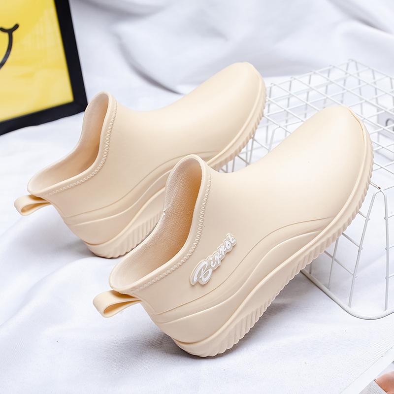 2025 short tube fashion rain shoes men, non-slip shoes low-top outdoor car wash waterproof shoes lightweight
