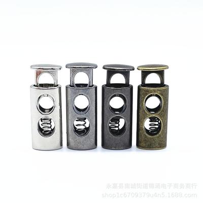 Μεταλλικό ελατηριωτό κούμπωμα για κορδόνια: Κορδόνια παπουτσιών, Στρίφωμα φούτερ και Ρυθμίσεις στα μπατζάκια παντελονιού