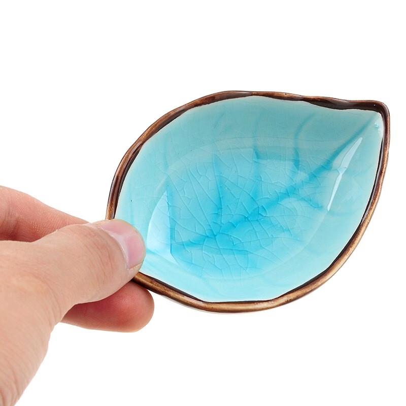 Ru Han Leaf Ceramic Condiment Dish