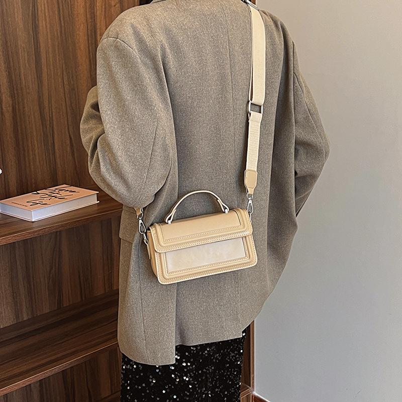 Casual Solid Color Shoulder Bag Spring and Winter New Casual Handbag Fashionable Simple Messenger Small Square Bag