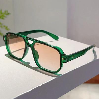 Occhiali da Sole Quadrati da Uomo Vintage con Doppio Ponte Moda Lente Verde Oceano UV400 Occhiali da Sole da Donna di Tendenza con Borchie