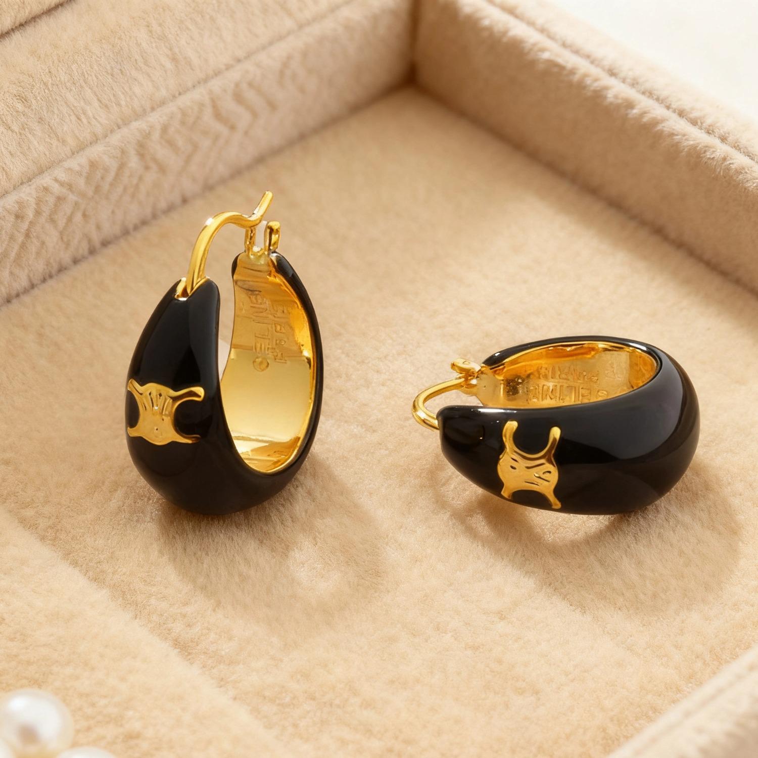 

Miki French Elegant Black Drip Oil Earrings with 22K Gold-Plated Copper Ear Cuffs Standard
