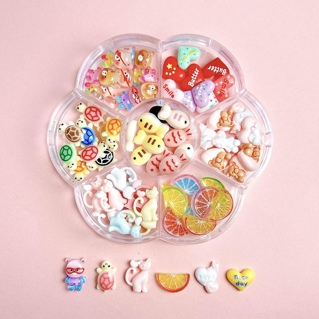 1Box Mixed Cute Simulated Dessert Candy Butterfly Nail Art Decorations 3D Resin Cartoon Cat Fish Bear Nail Charms Supplies