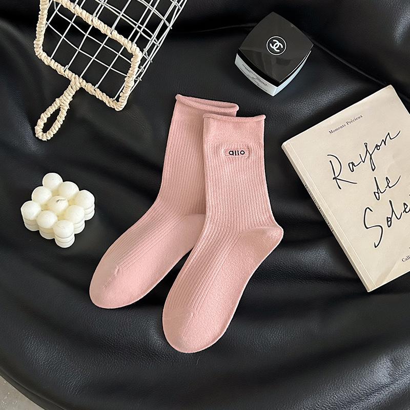 Women's Fall New Solid Color Embroidery Letter Boneless Tube Pile Socks