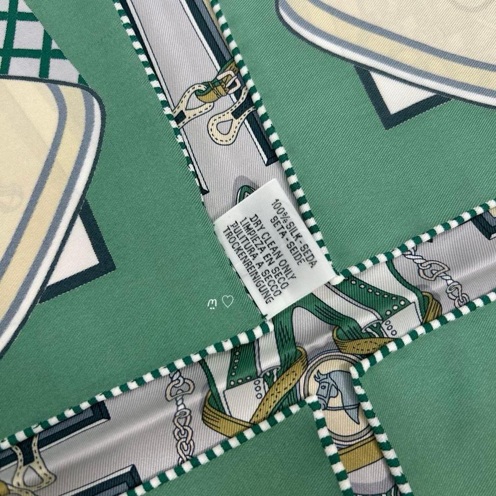 Used HERMES Carre 70 "Bouquet of the Saddle Maker" Silk Scarf 25SS