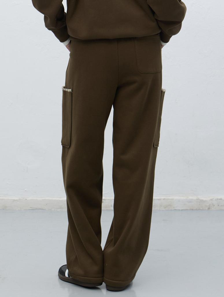 GENERALIDEA Unisex Stitch Cargo Sweatpants [Khaki] / Sbe4U52013
