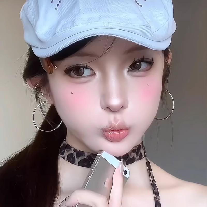 Cercei stud Ochi de Pisică Acul de Argint: Set de îngrijire pentru piercingul urechii din șase piese cu design cartilaj fără somn pentru femei.