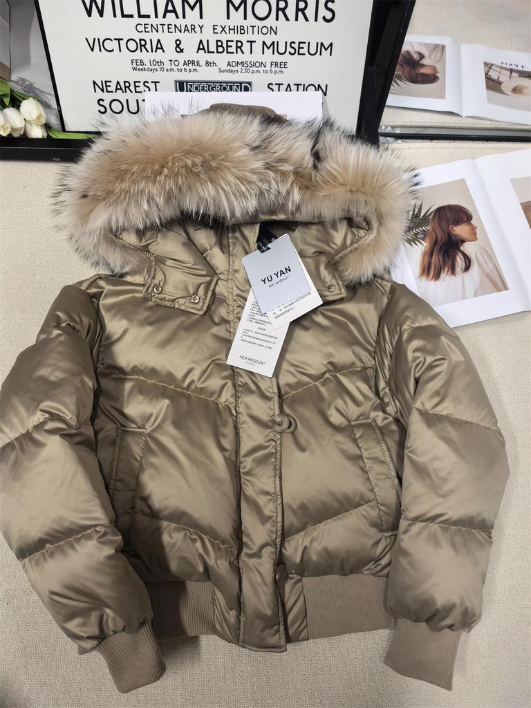 Yu Yan, winter explosion hooded raccoon fur collar small short white duck down jacket warm retro jacket women