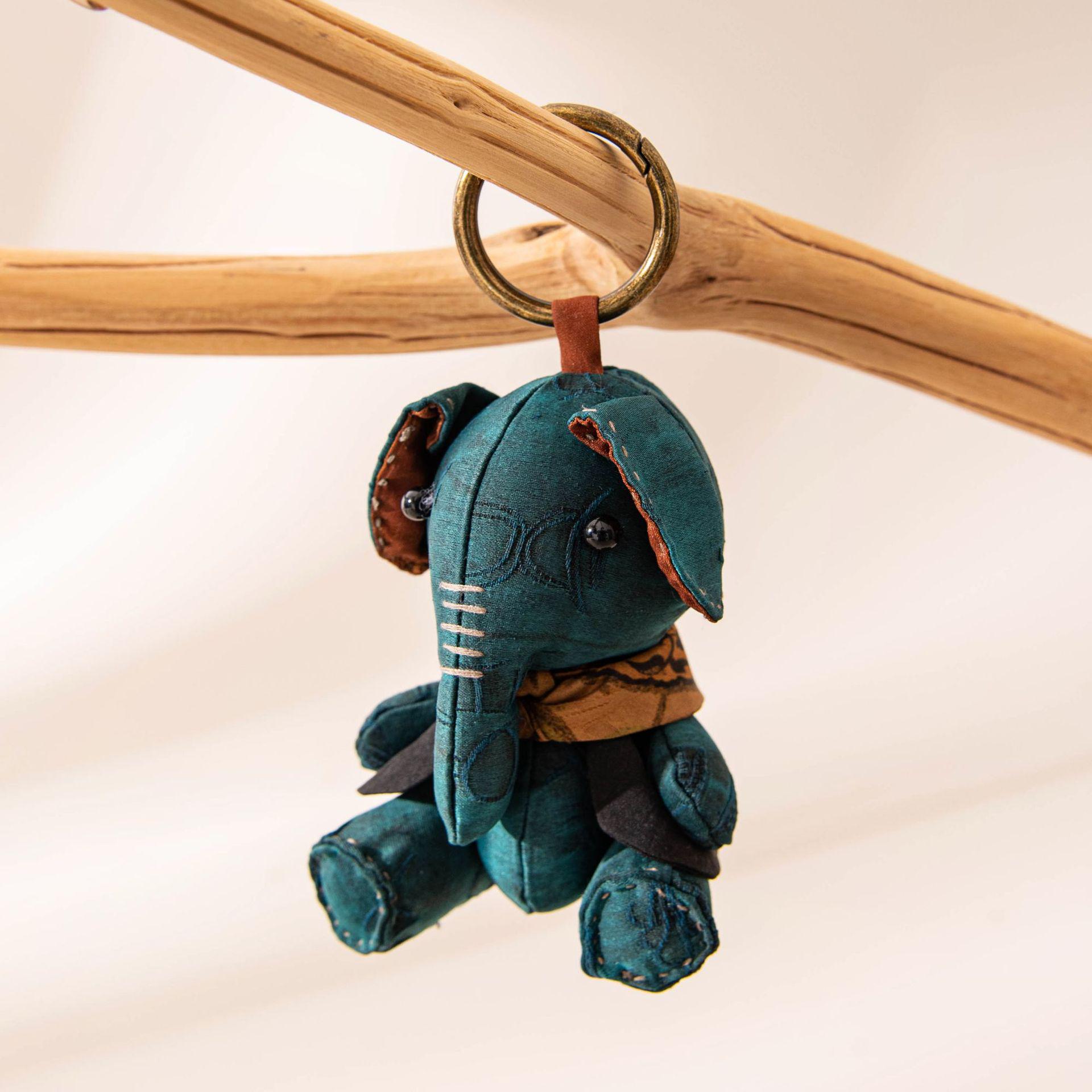 Handmade Green Silk Elephant Keychain Pendant: National Trend Charm for Bags & Cars