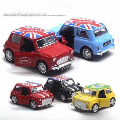 1: 43-Legierung Mini-Modell Türöffnungs-Power-Car-Modell Kuchendekoration, Kindergeschenk