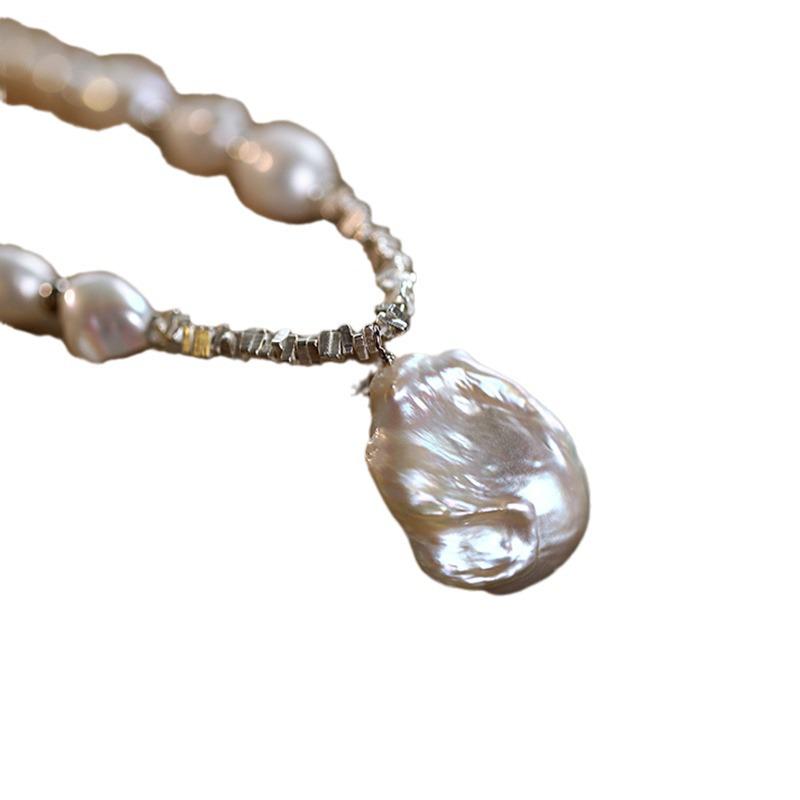 Vintage French Baroque Pearl Pendant Necklace - Minimalist Beaded Clavicle Chain for Women