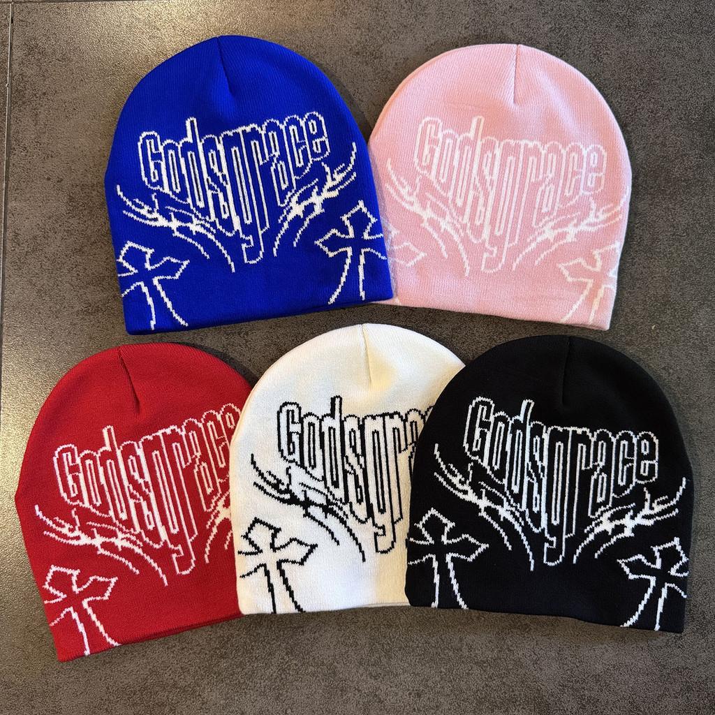 Fashionable Printed Letter Neutral Casual Warm Knitted Hat For Autumn And Winter