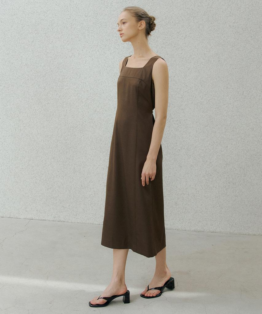 OCTETTE Iris Satin Square Neck Ops_2Color