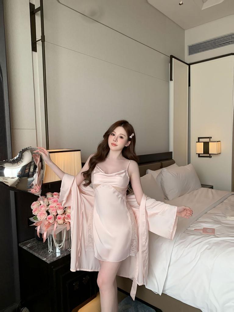 Sexy Pyjamas für Damen aus dünner Eisseide, Sommermodelle, neues Premium-Nachthemd im Pure Desire-Stil, rückenfreier Loungewear-Look mit Trägern