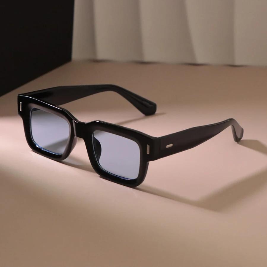 Retro Square Sunglasses Women Fashion Plastic Frame Vintage Sun Glasses Men Stylish Oversized Eyewear
