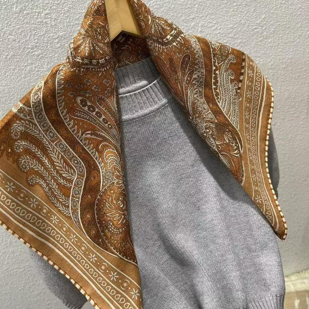 Double-Sided Silk Wool Scarf Women'S Autumn And Winter Silk Wool 70 Square Scarf Warm Dual-Purpose Women'S Versatile Temperament Air Conditioner Neck