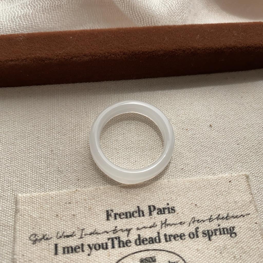 Simple Resin Ring Temperament Niche Design Versatile Daily Leisure Commuting Ring Ring