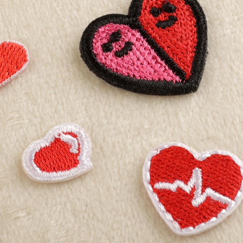Patch embroidery sticker clothing accessories cartoon love clothing accessories patch sticker embroidery label DIY accessories small cloth sticker