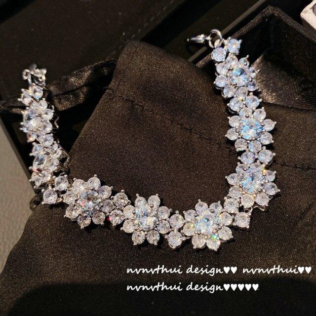 

Модный роскошный теннисный браслет из стерлингового серебра 925 пробы, ювелирные изделия, женские блестящие браслеты со снежинками и цирконием, подарок 17-19cm серебряный