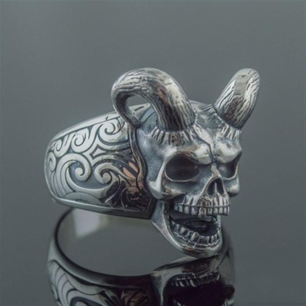 European and American Punk Retro Pointed Devil Skull Ring Sheep Head Ring