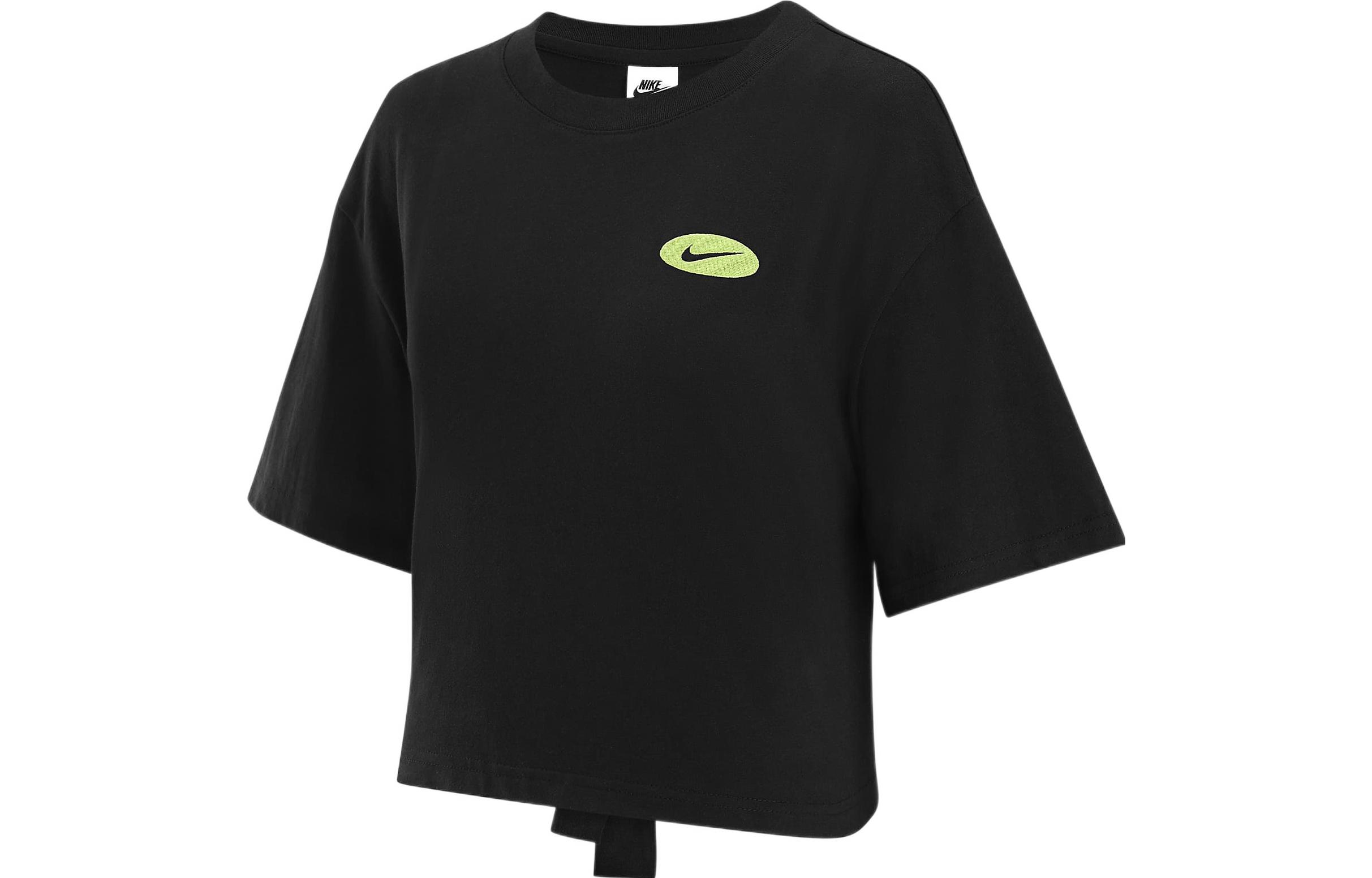 

Nike T Shirts Women s Black Crew Neck Moderate Straight Fit DM6575-010 L