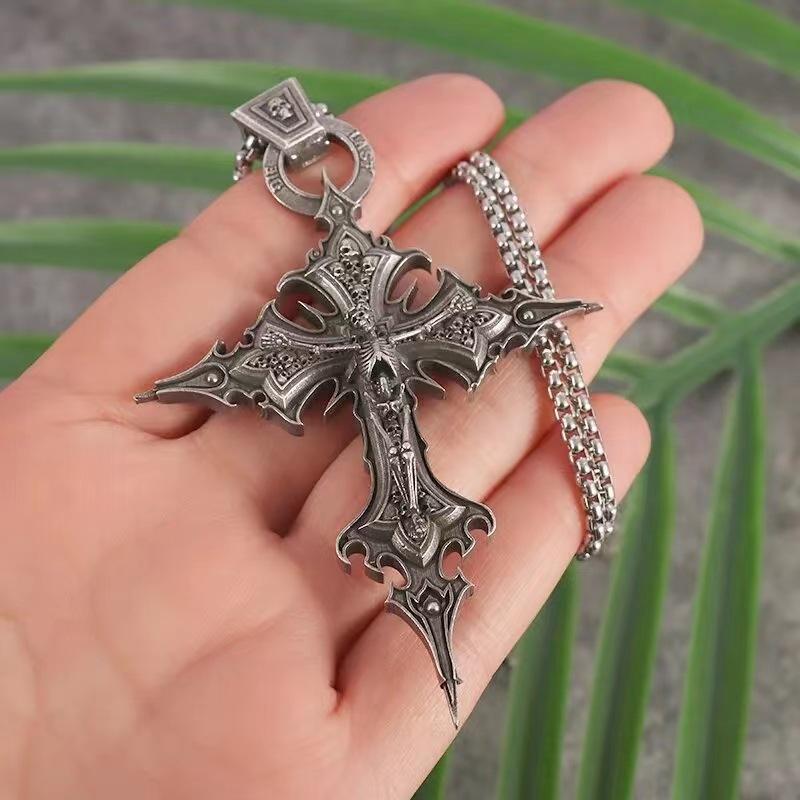 1Pc Personalized Retro Gothic Cross Skull Pendant Necklace, European and American Fashion Exaggerated Pendant