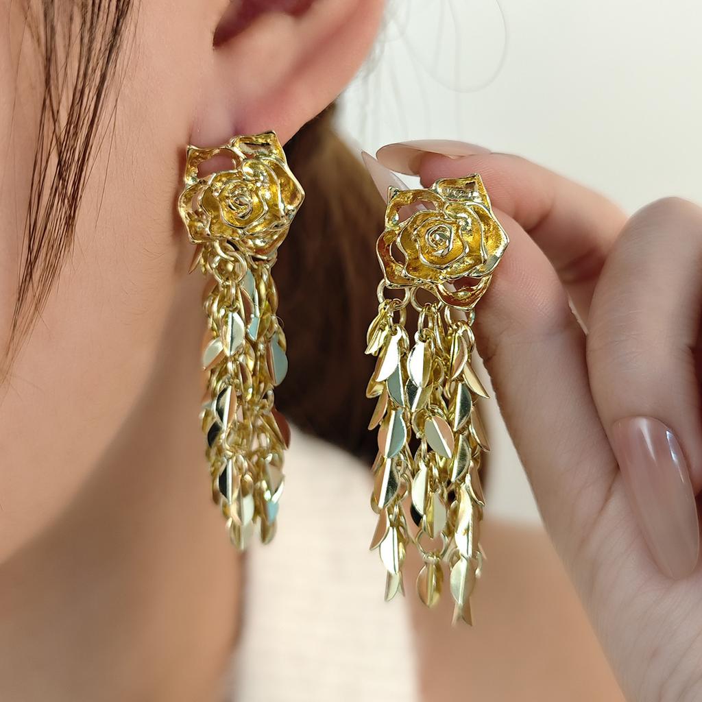 Retro Gold Rose Fringed Earrings Cold Wind Temperament Fashion Versatile Earrings