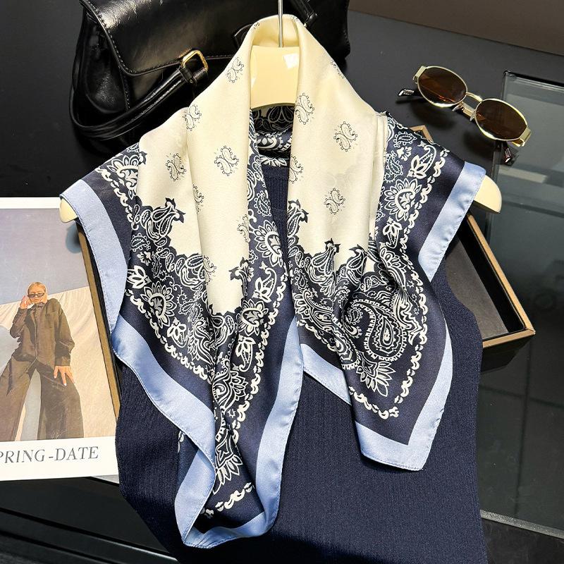 Small silk scarf women's versatile high-end decorative square scarf fashion temperament small scarf new Korean version tied bag small square scarf