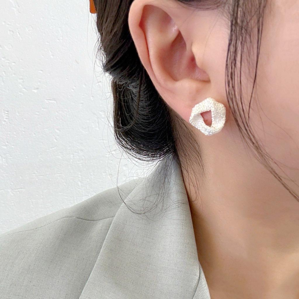 Bow Flower Zircon Stud Earrings Female Sweet High-End Temperament Design Earrings Niche Light Luxury Earrings