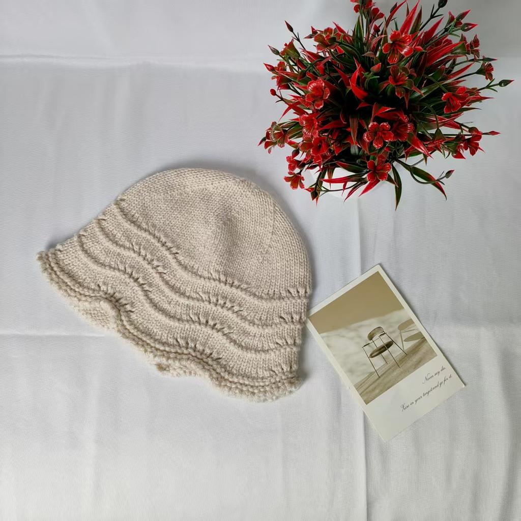 New Knitted Wool Hats In Early Autumn, Children's Small Faces, Sunscreen Visors, Basin Hats, Cold Hats, Women's Fashion