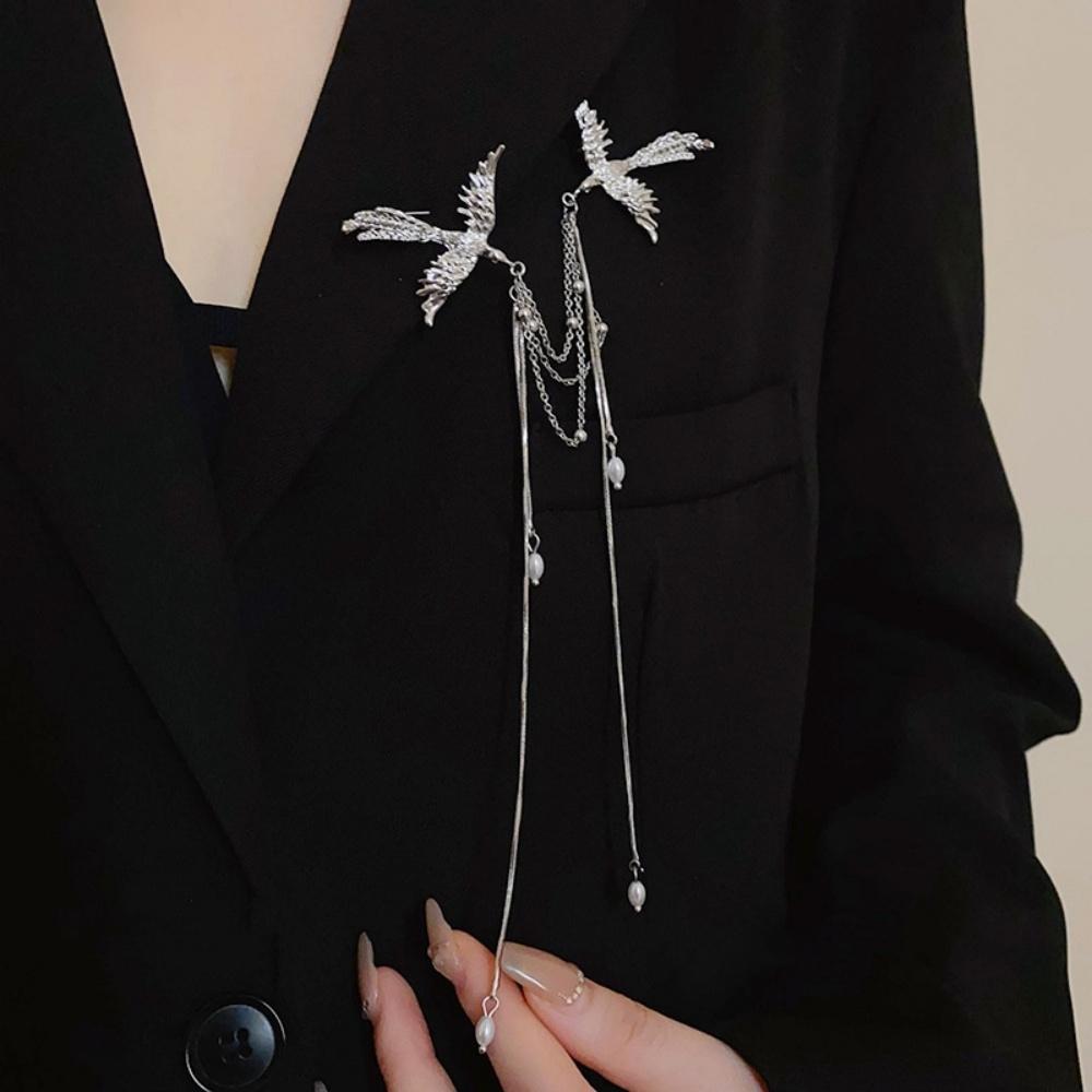 Lapel Pin Lustrous Phoenix Pearl Tassel Brooch Clothes Suit Brooch Elegant Animal Bird Brooch For Birthday Scarf Dress