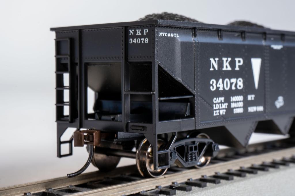 Bachmann Trains – 40ft Quad Hopper Car – Nickel Plate Road #34078 – HO Scale
