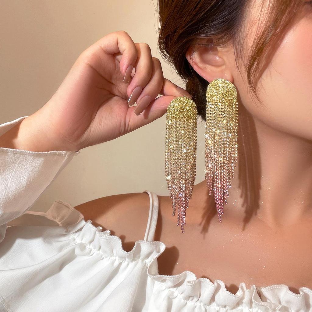 European & American Gradient Diamond Tassel Earrings for Women – High-End Design
