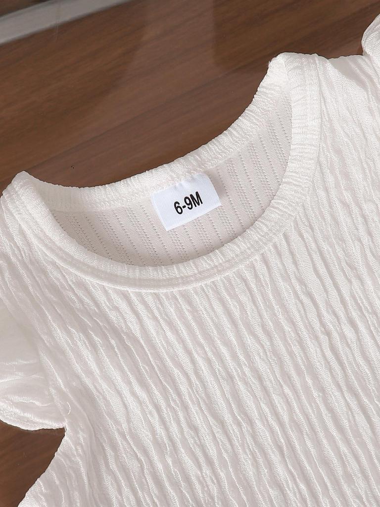 Infant Girls' Summer Two-Piece Set: Flying Sleeve White Ribbed Top & Daisy Denim Shorts