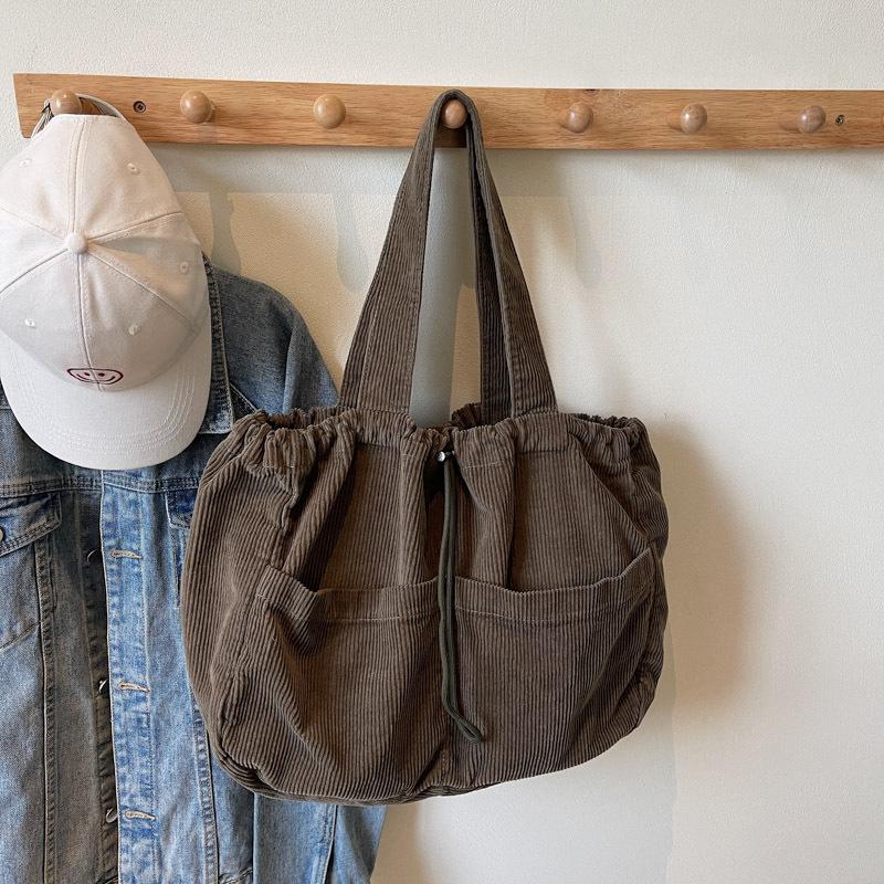 

Японская ретро вельветовая сумка из холста большой емкости подмышечная сумка модная женская сумка на плечо с завязками зелёный