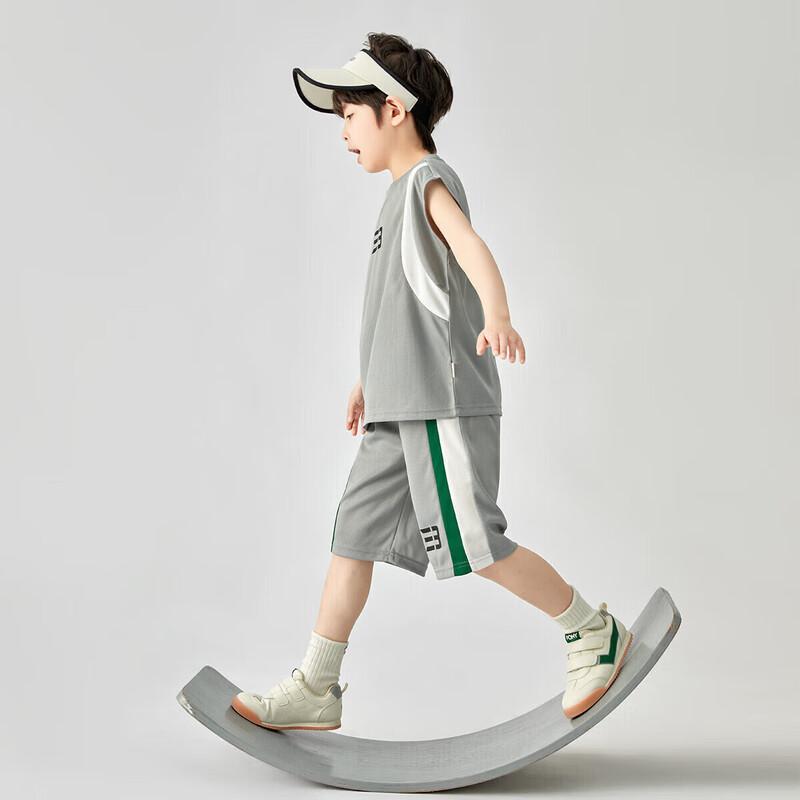 

Boys Summer Basketball Jersey & Shorts Set 150