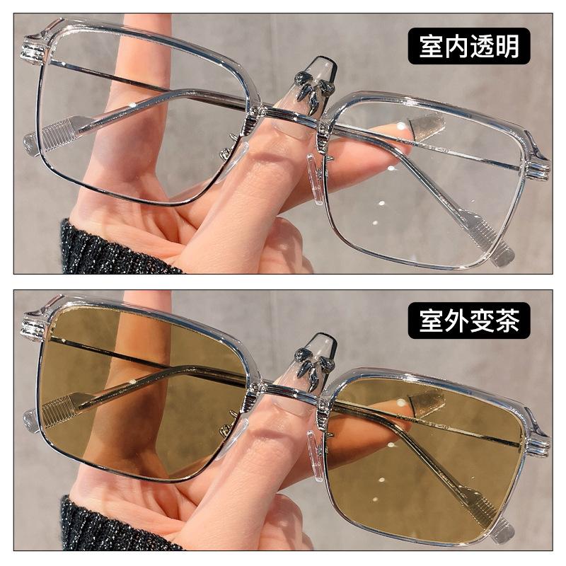 

High value discoloration anti-blue light anti-ultraviolet watch mobile phone computer eye protection flat glasses sunglasses tide 0 degrees [color changing flat sunglasses]