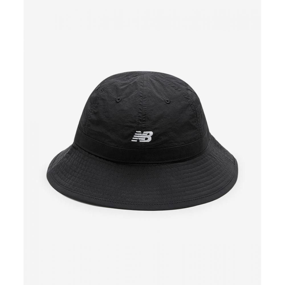 ハット +New Balance+ NBGDFS5104 Lightweight functional dome hat DAR New Balance Nbgdfs5104 Lightweight Functional Dome Hat Black
