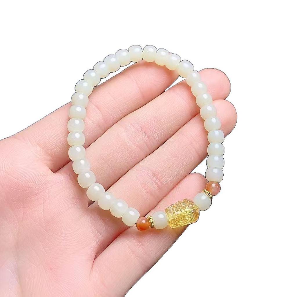 Hetian Jade Pixiu Bead Bracelet: Elegant, Versatile, High-End Fashion for Men and Women.