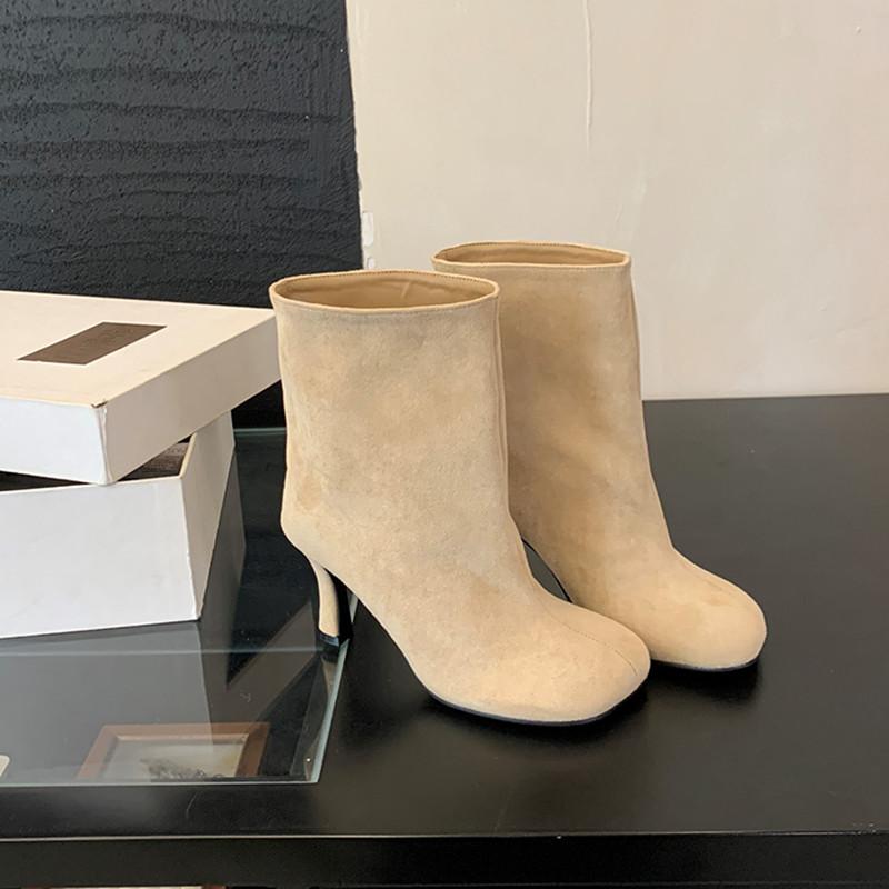 

Модные женские ботинки бренда Bailmaos, уличный стиль, зимние плиссированные ботильоны с круглым носком, обувь на тонком каблуке, лаконичные ботинки челси, короткие боты для женщин 40 хаки