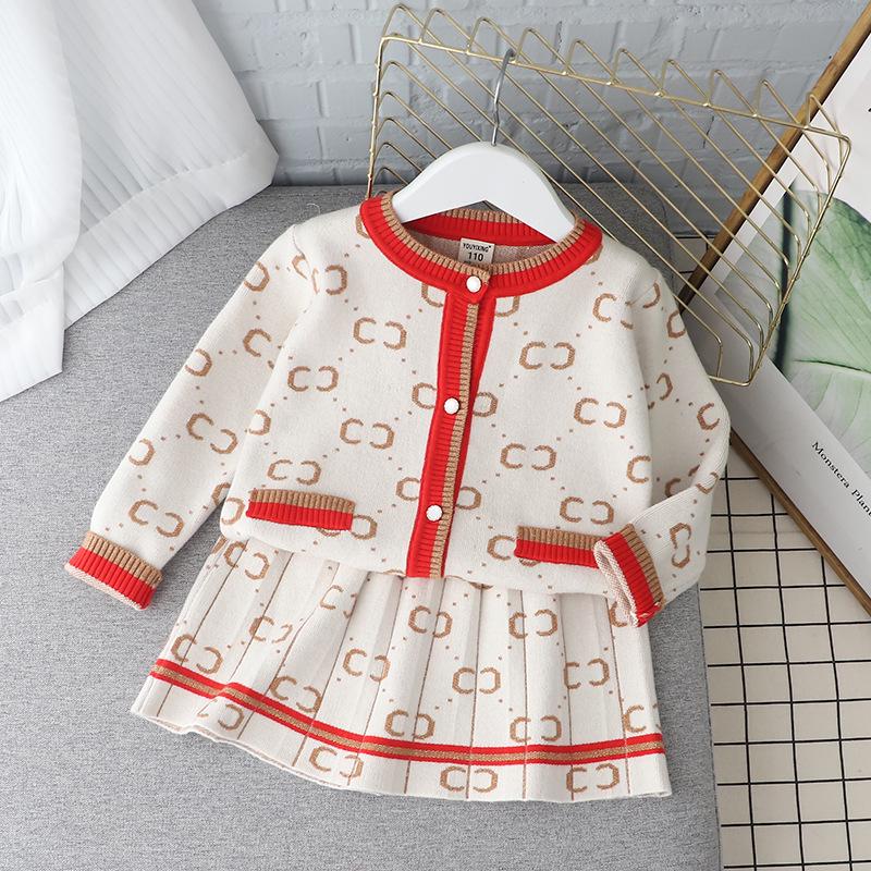 

Girls Autumn Knitted Cardigan & Skirt Set - Chic Two-Piece Outfit 110cm белый