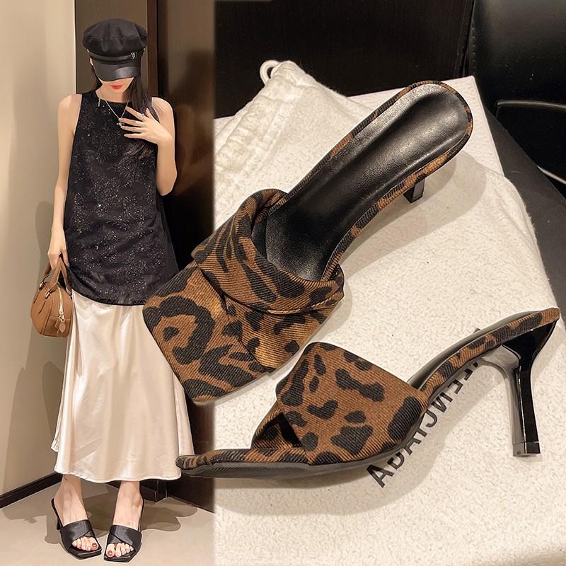 Fashion High-heeled sheos slippers women's new square head leather mules sandals and slippers women's summer outer wear thin heels