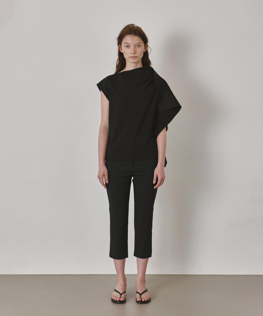 Bopeu Sabine Capri Pants (Black)