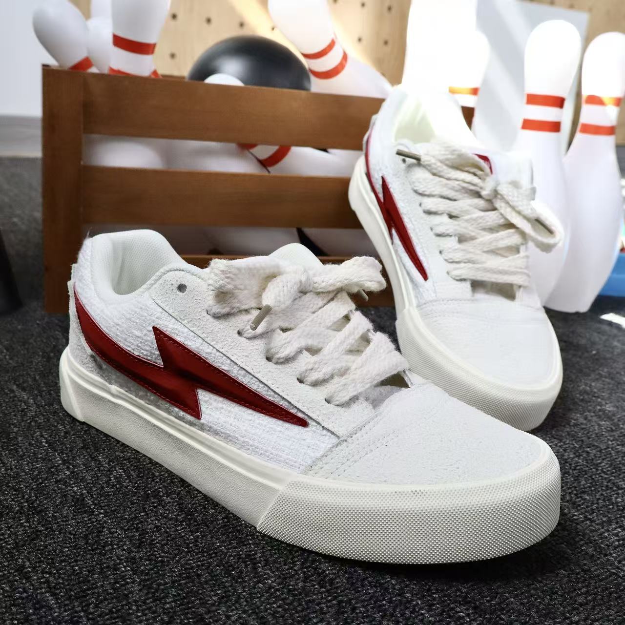 

New Men s Classic Four Seasons Fashion Low Top Canvas Skateboarding Shoes Comfortable Soft Sole Sneakers 44 бежевий/червоний