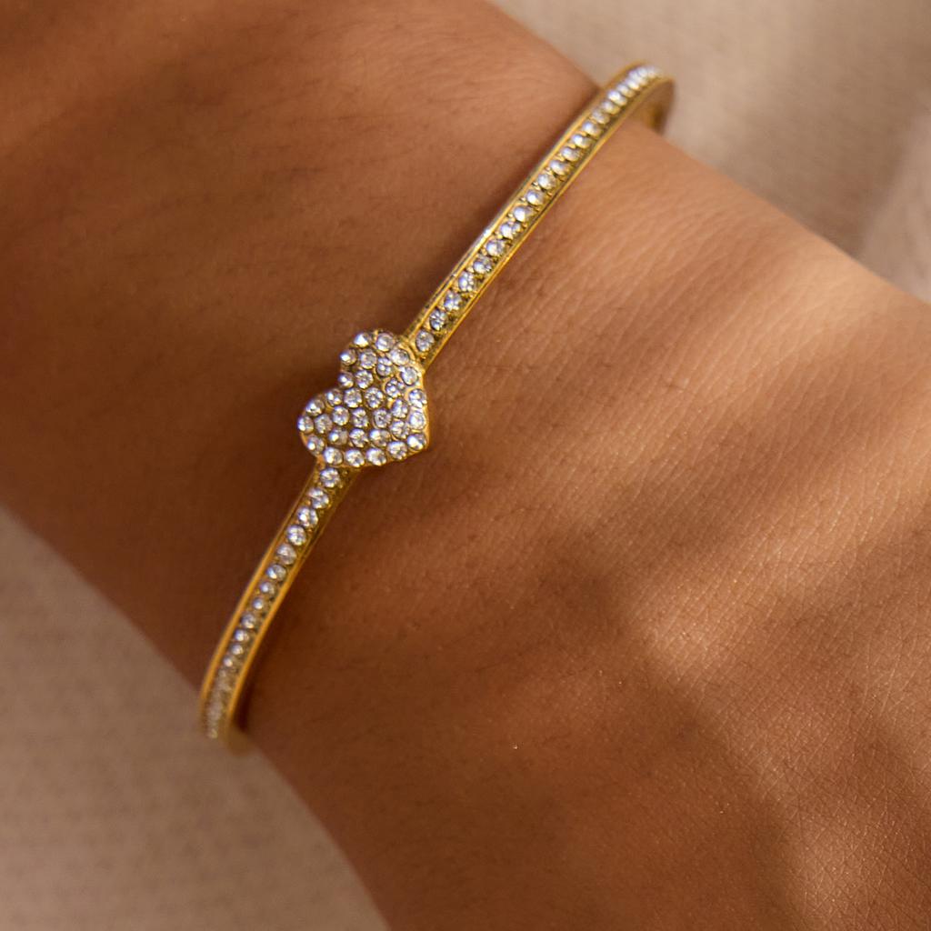 Yori Stylish Heart-shaped Valentine's Day Open Bracelet Bangle for Women Rust Proof Personalized Charm Wrist Jewellery Gift