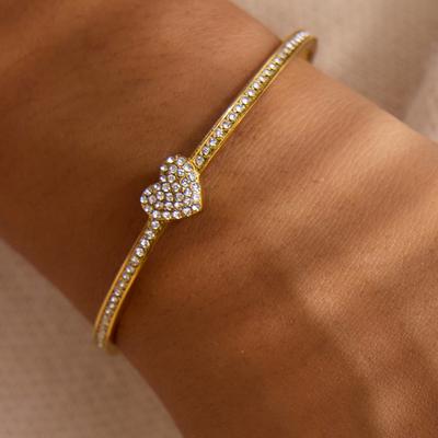 Yori Stylish Heart-shaped Valentine's Day Open Bracelet Bangle for Women Rust Proof Personalized Charm Wrist Jewellery Gift
